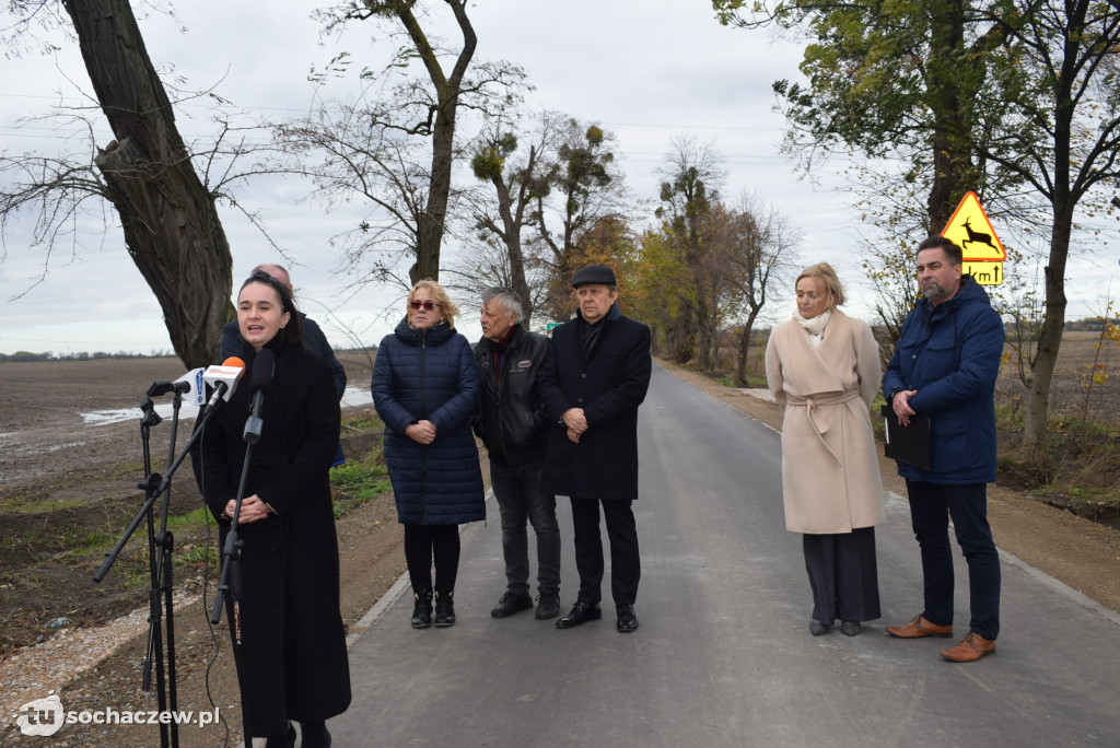 Droga Szymanów - Strugi - Skotniki wyremontowana