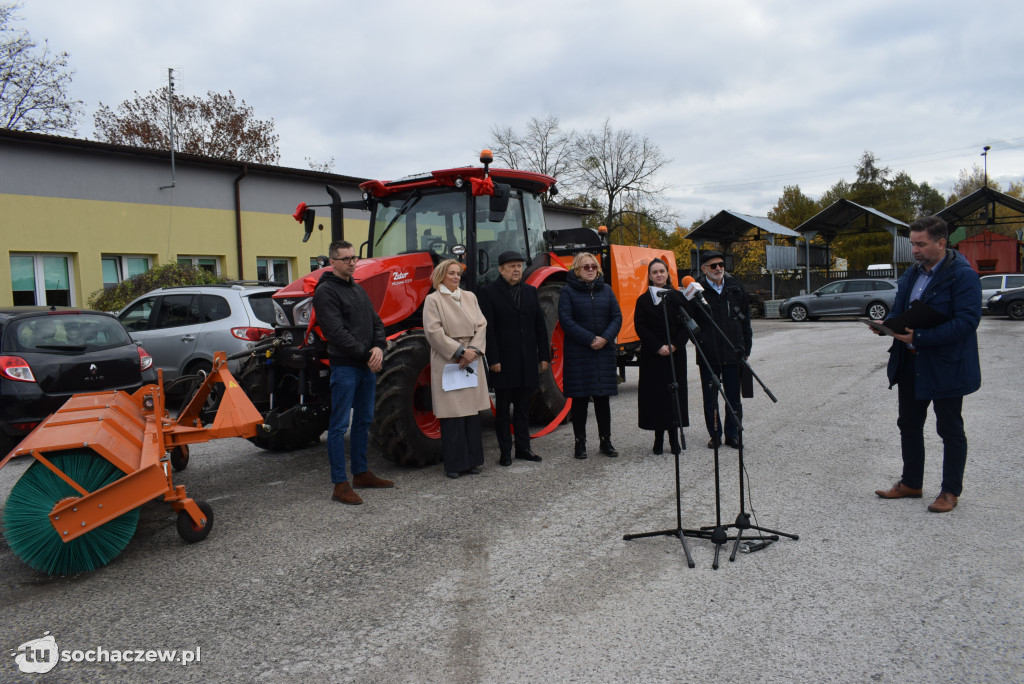 Powiatowy Zarząd Dróg z nowym sprzętem