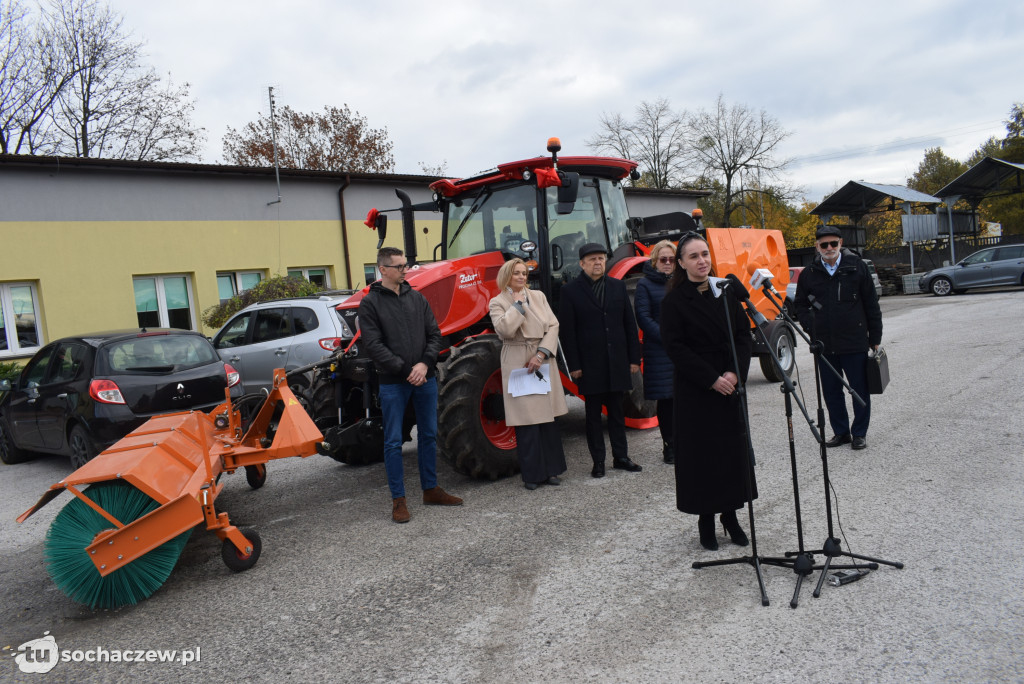 Powiatowy Zarząd Dróg z nowym sprzętem
