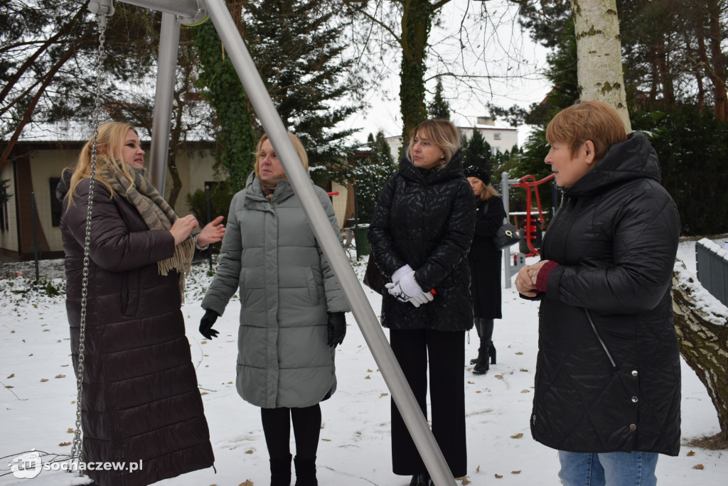 Plac rekreacyjny dla dzieci z POW w Sochaczewie zakończony