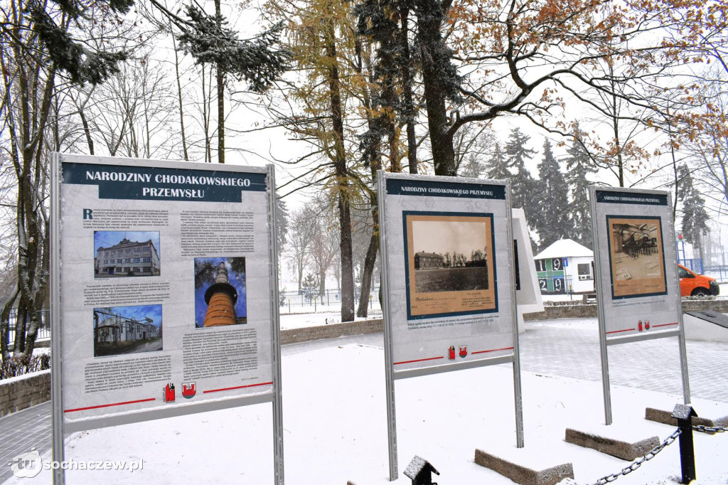 Odsłonięcie tablicy pamiątkowej w Chodakowie