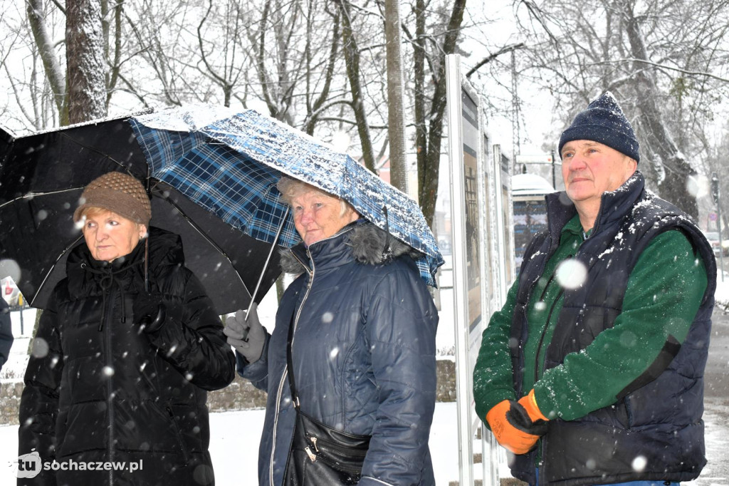 Odsłonięcie tablicy pamiątkowej w Chodakowie