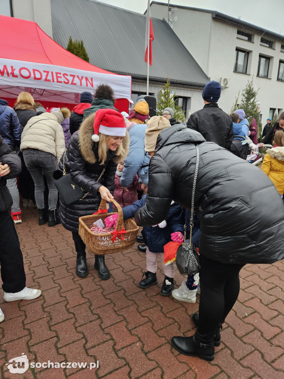 Akcja Choinka pod Choinkę w Młodzieszynie