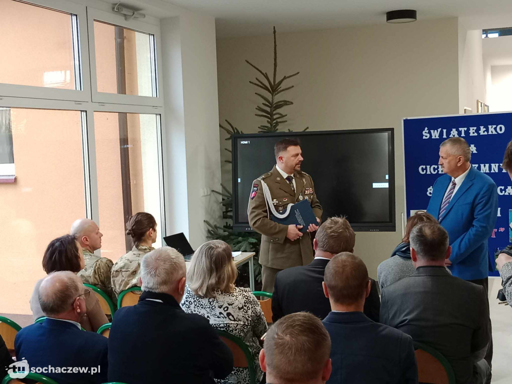 Zapłonęło VIII Światełko Pamięci dla Cichociemnych w Brzozowie Starym