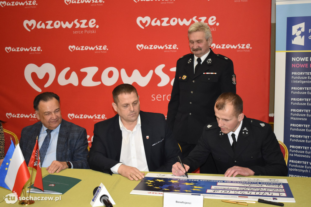 Nowe wozy dla OSP w powiecie sochaczewskim
