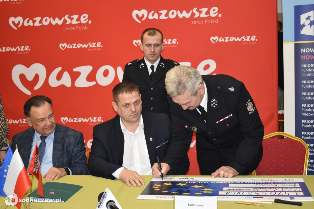Nowe wozy dla OSP w powiecie sochaczewskim