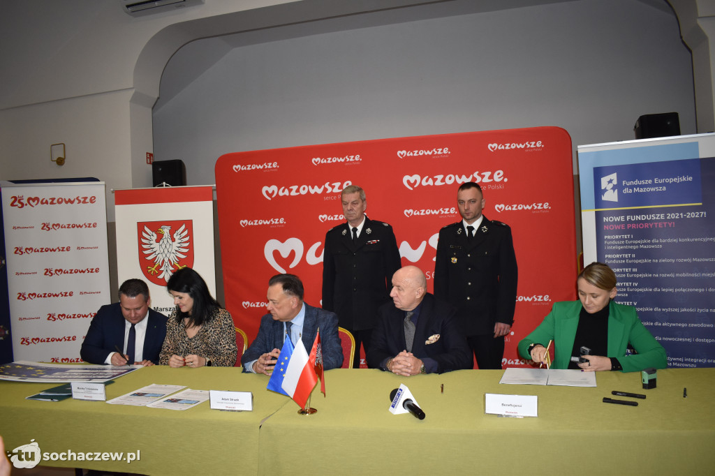 Nowe wozy dla OSP w powiecie sochaczewskim