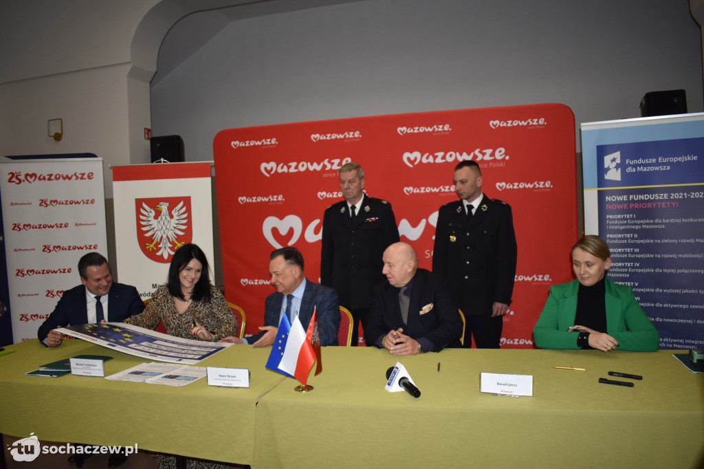 Nowe wozy dla OSP w powiecie sochaczewskim