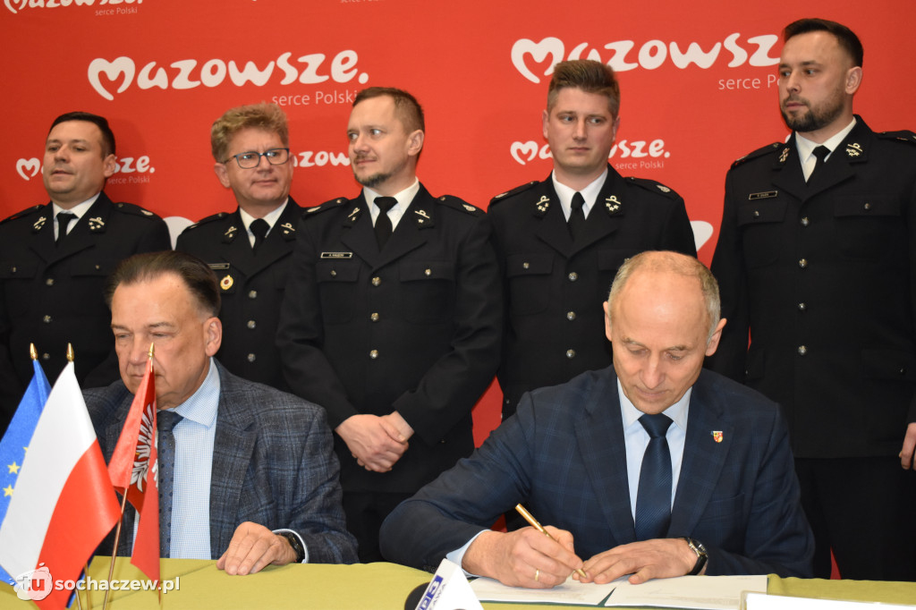 Nowe wozy dla OSP w powiecie sochaczewskim