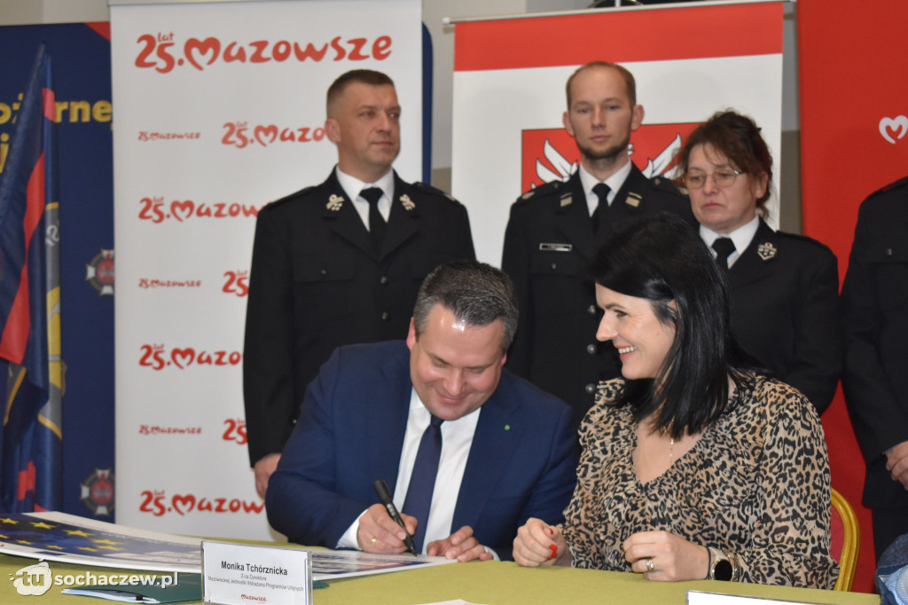 Nowe wozy dla OSP w powiecie sochaczewskim