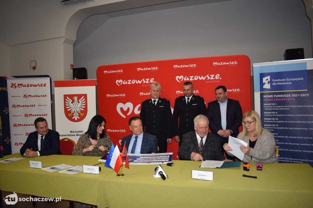 Nowe wozy dla OSP w powiecie sochaczewskim