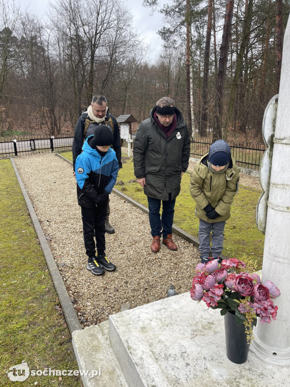 III rajd pieszy Tropem Historii Wojen Światowych w Iłowie