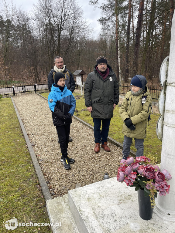 III rajd pieszy Tropem Historii Wojen Światowych w Iłowie