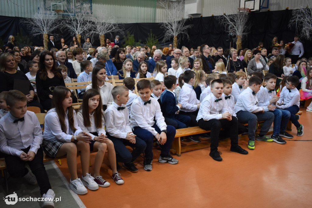 Uroczyście i wzruszająco w szkole w Gawłowie