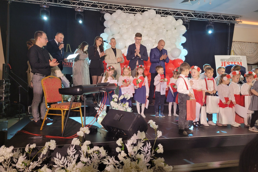 Nie mówię szeptem, gdy mówię skąd jestem 2024