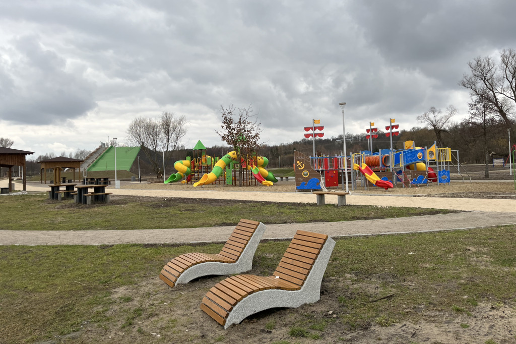 Budowa kolejnych obiektów sportowych w Młodzieszynie