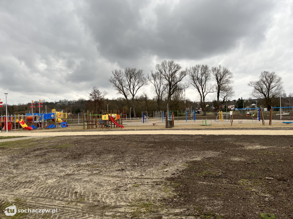 Budowa kolejnych obiektów sportowych w Młodzieszynie