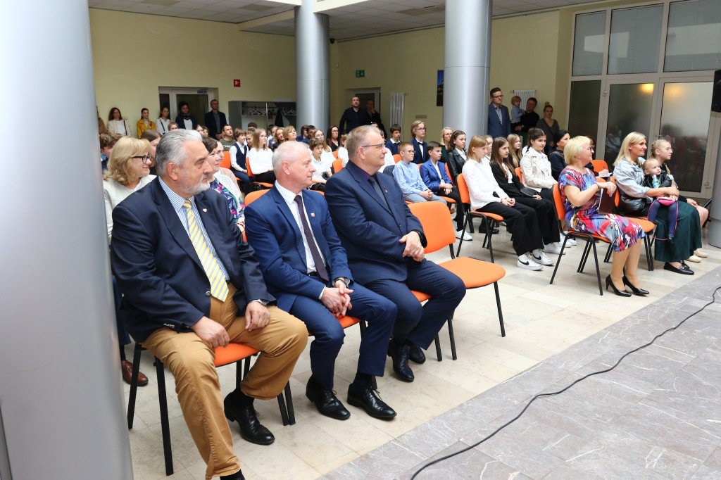 Stypendia Burmistrza rozdane