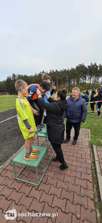 Międzypowiatowe Sztafetowe Biegi Przełajowe w Młodzieszynie