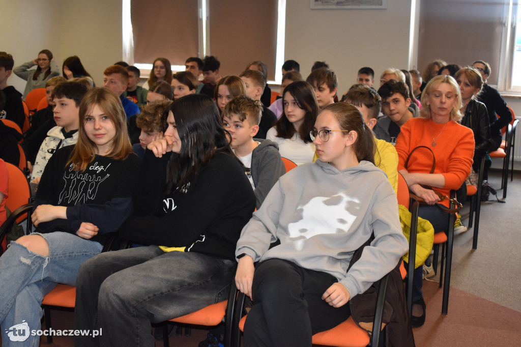 Policja z młodzieżą o hejcie