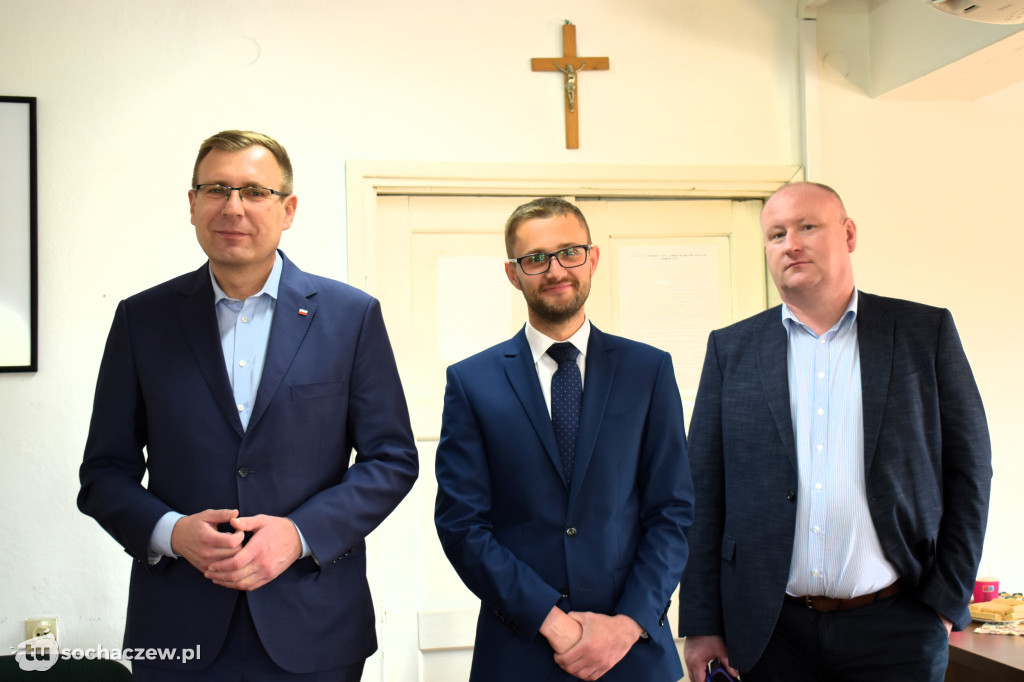Umowa na remont dróg w gminie Rybno podpisana