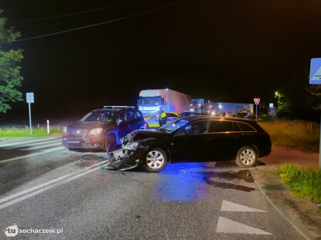 Potrójne zderzenie aut w Chrzczanach