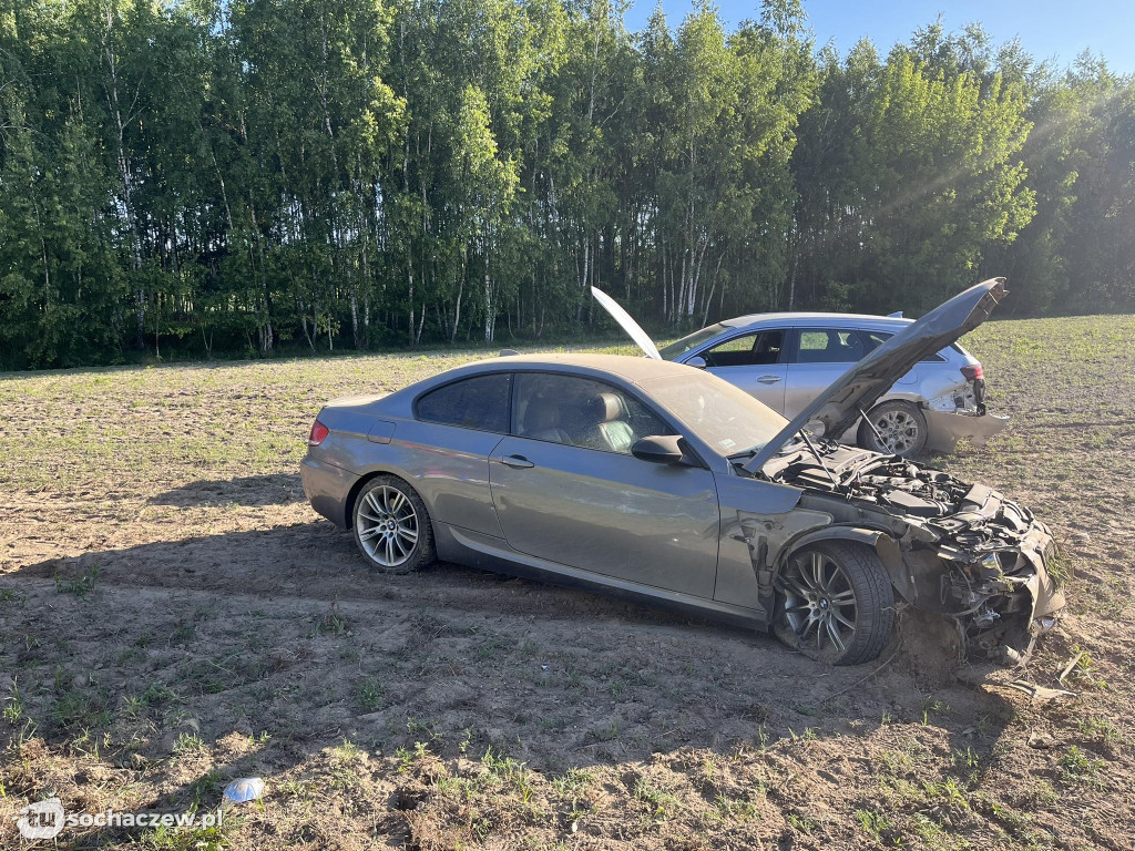 Zderzenie samochodów w Konarach