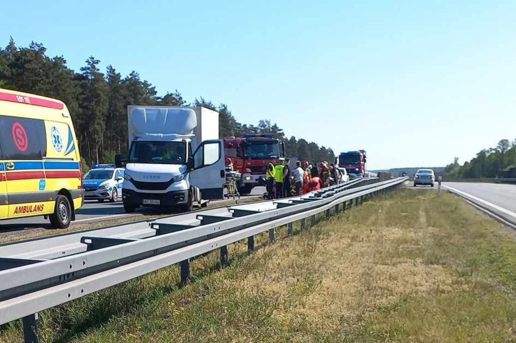 Dwa wypadki na autostradzie A2