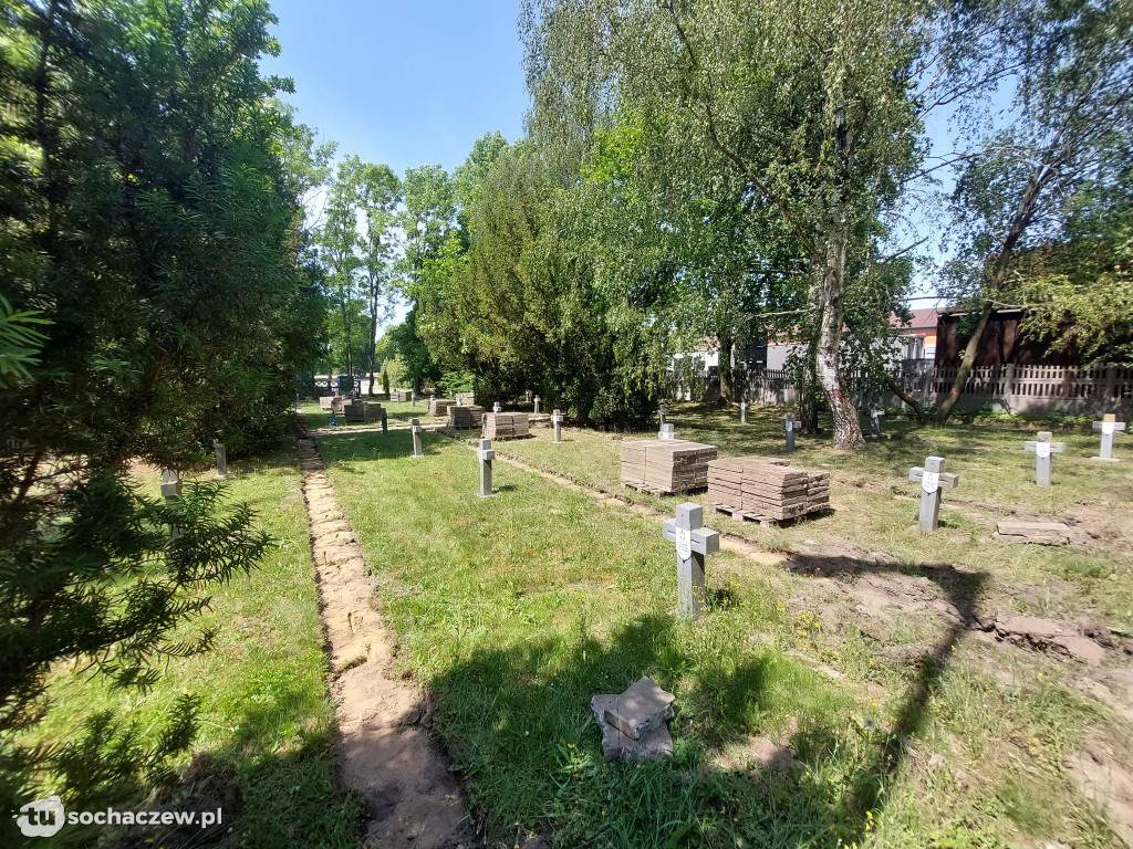 Remont na cmentarzu w Rybnie