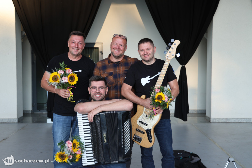 Artystyczny weekend w Sannikach, była potańcówka i koncert
