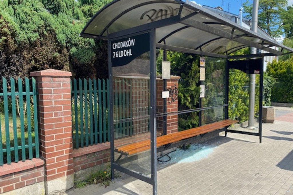 Kolejne wiaty ZKM Sochaczew zdewastowane