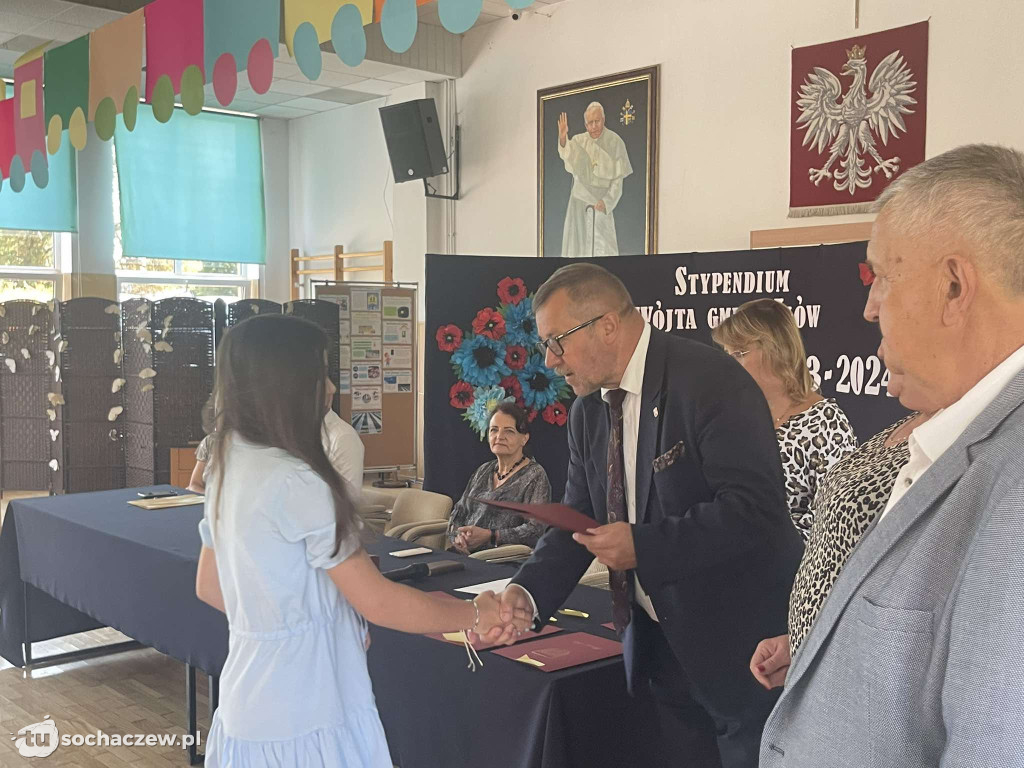 Stypendia w Iłowie