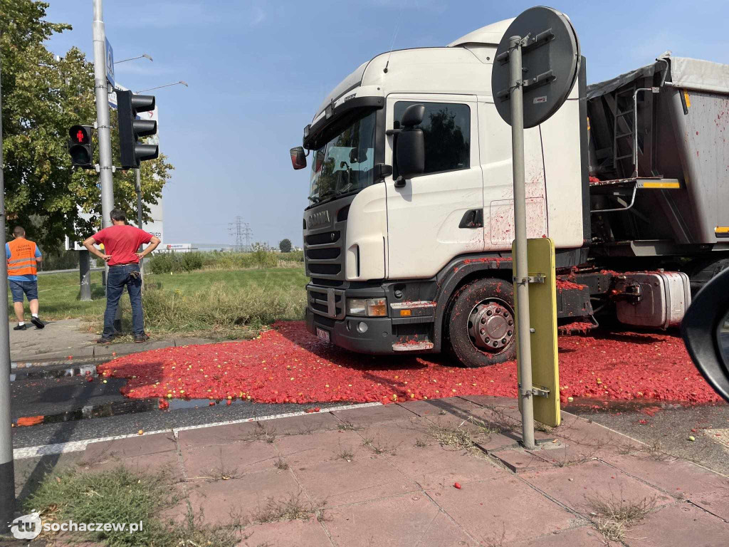 Pomidorowo na DK 92 pod Błoniem