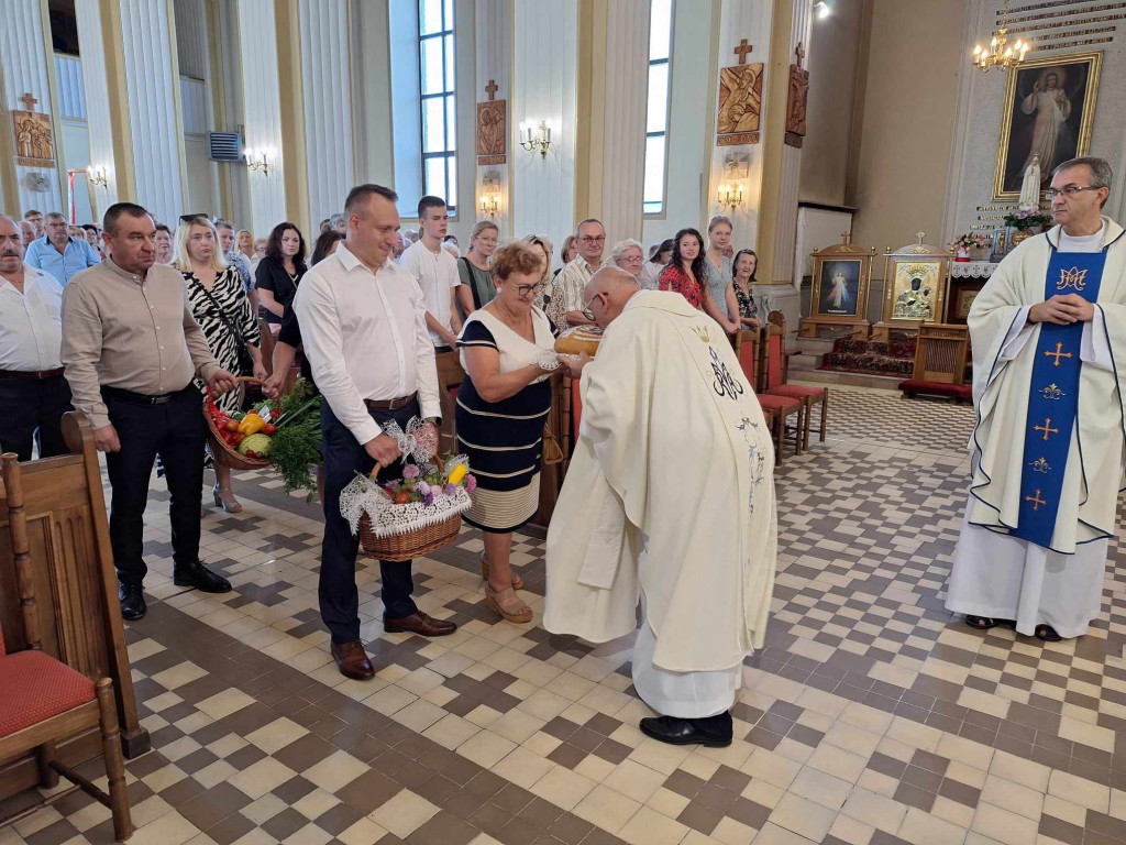 Dożynki parafialne w Młodzieszynie