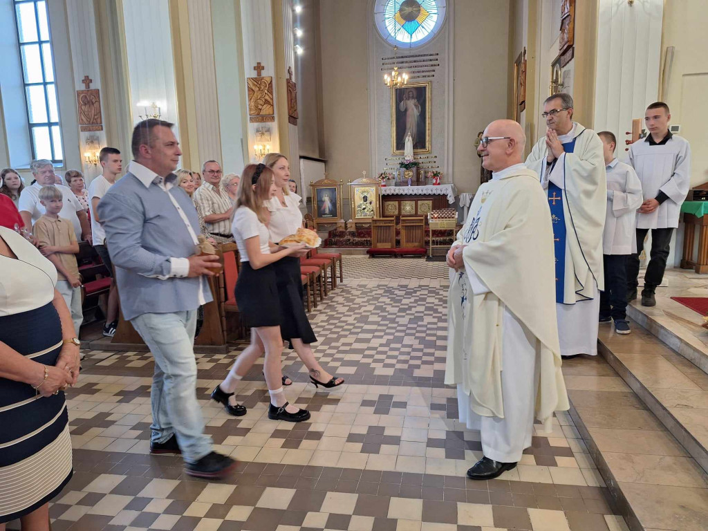 Dożynki parafialne w Młodzieszynie