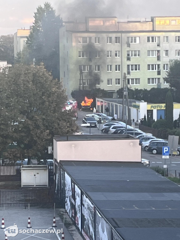 Pożar samochodu przy Senatorskiej