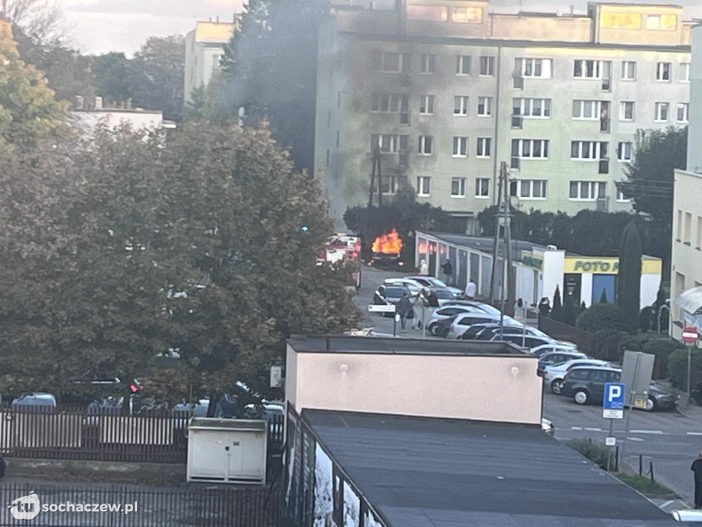 Pożar samochodu przy Senatorskiej
