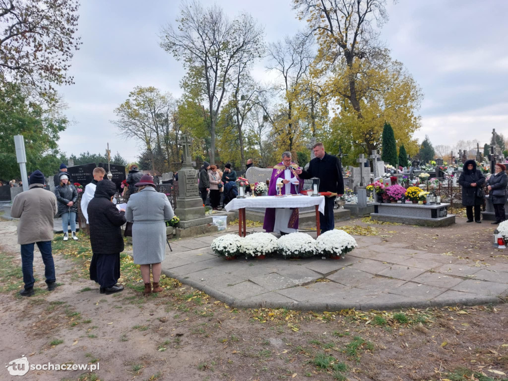 Wszystkich Świętych w powiecie