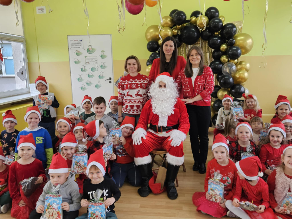 Gminne Mikołajki 2024: magia świąt w Młodzieszynie