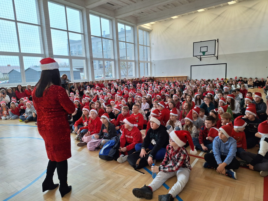 Gminne Mikołajki 2024: magia świąt w Młodzieszynie