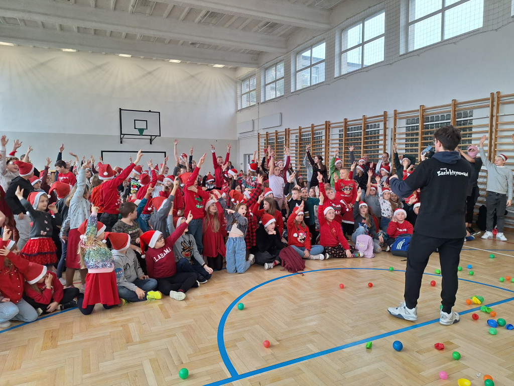 Gminne Mikołajki 2024: magia świąt w Młodzieszynie