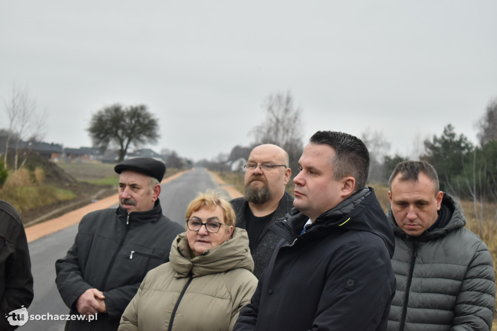 Gmina Młodzieszyn: otwarcie dróg w Adamowej Górze