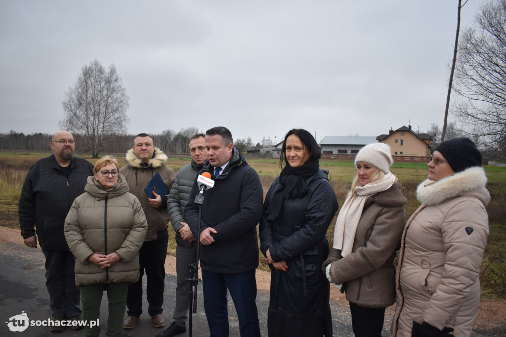 Gmina Młodzieszyn: otwarcie dróg w Adamowej Górze