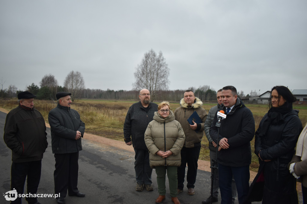 Gmina Młodzieszyn: otwarcie dróg w Adamowej Górze