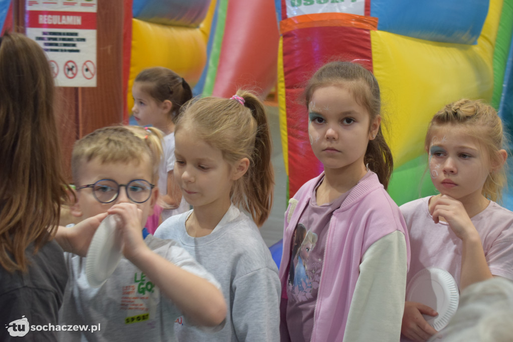 Jedynka na ferie zmieniła się w salę gier i zabaw