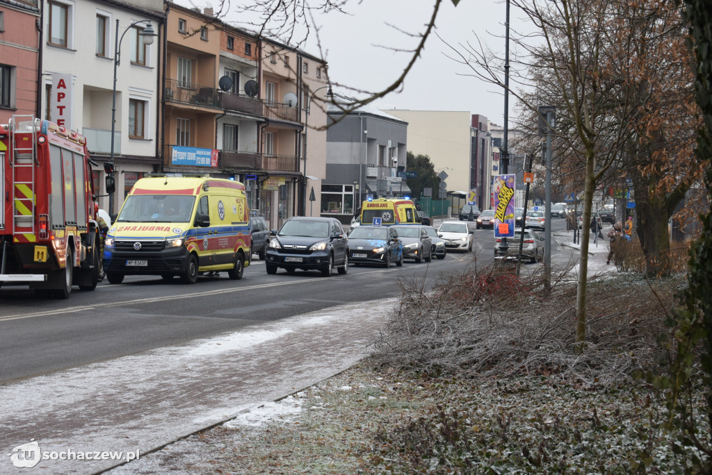 Zderzenie aut na skrzyżowaniu Traugutta z Wąską