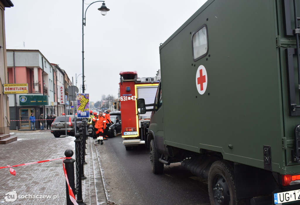 Zderzenie aut na skrzyżowaniu Traugutta z Wąską