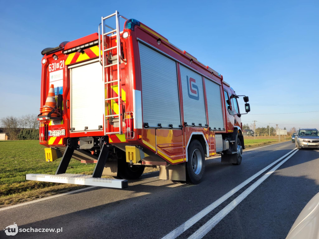 Zderzenie samochodów na DW 577 przed Giżycami