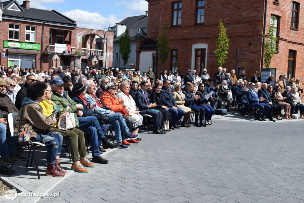 Pomnik misia Wojtka w Błoniu odsłonięty
