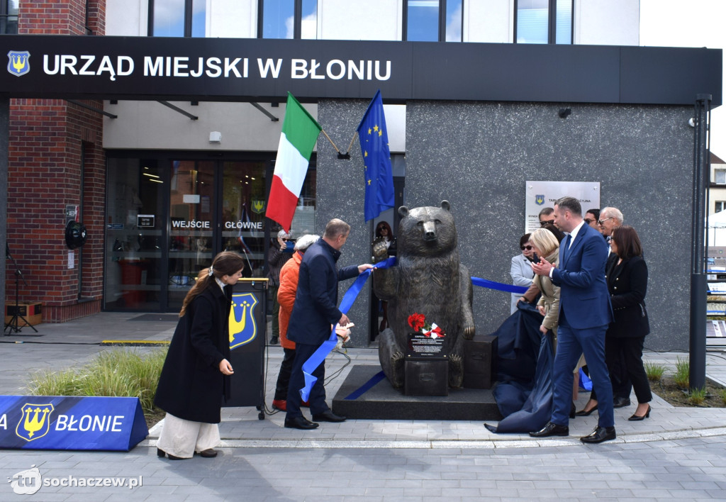 Pomnik misia Wojtka w Błoniu odsłonięty